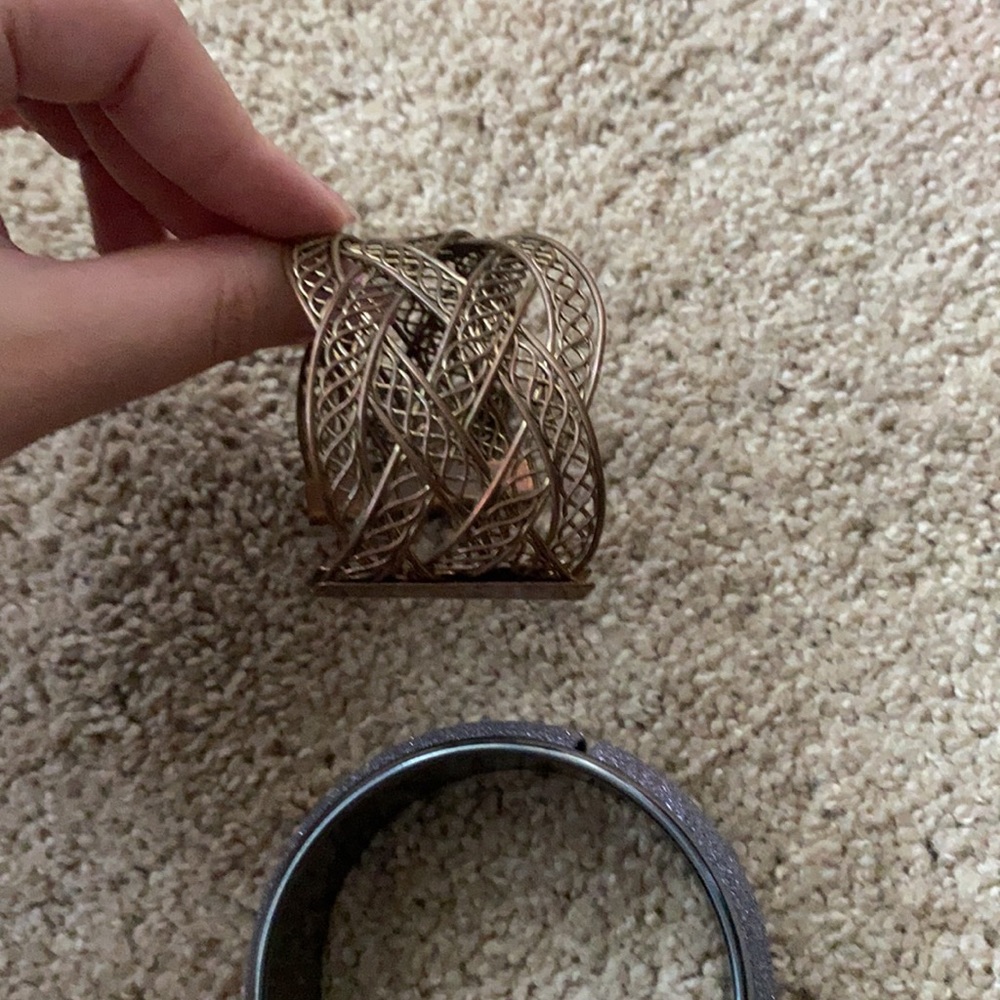 2 statement bracelets - Picture 5 of 7